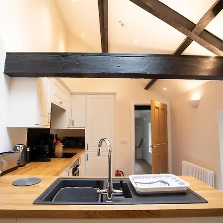 Netherby Hall By Underthedoormat Apartamento