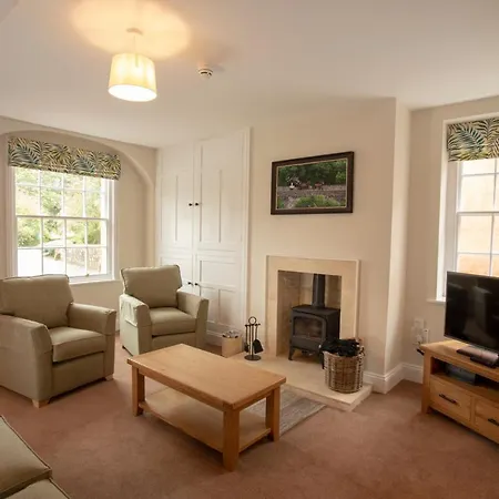 Netherby Hall By Underthedoormat Apartment